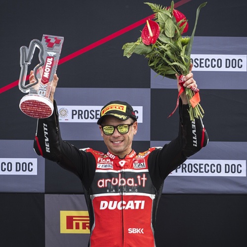 Álvaro Bautista (Aruba.it Racing - Ducati #19)